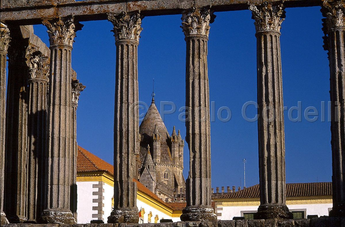 Roman Temple, Evora, Portugal
 (cod:Portugal 09)